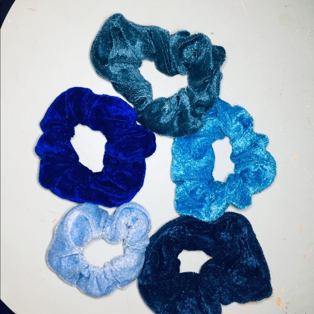 5 pc Blue scrunchie pack Urban Outfitters